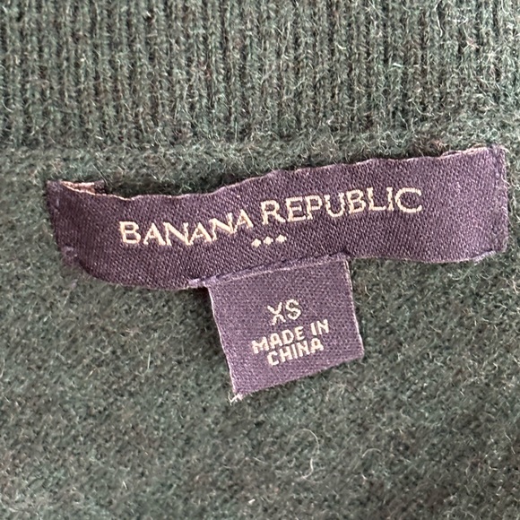 Banana Republic Arygyle V-Neck Sweater Vest - Picture 5 of 8